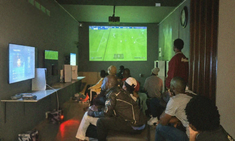 VVV GAMING HUB